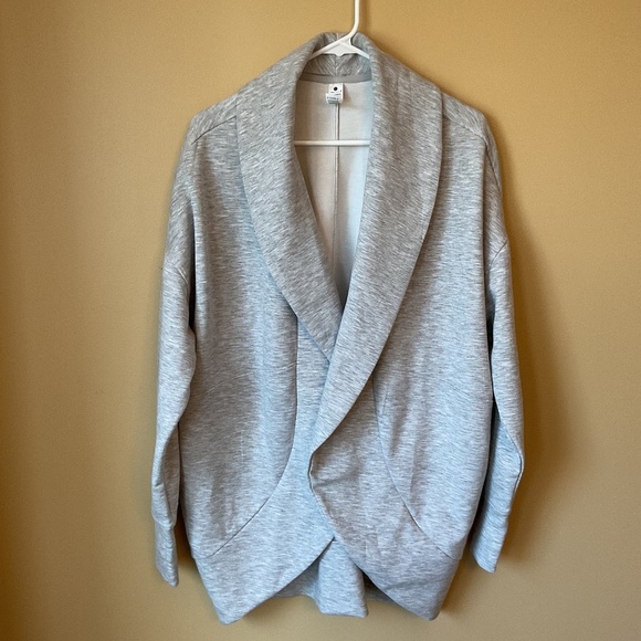 Yogalicious Tops - Yogalicious Scuba London Cardigan Size S